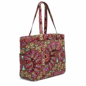 Vera Bradley Bags - Vera Bradley Get Carried Away travel Tote Bag Vera Bradley Bags - Vera Bradley Get Carried Away travel Tote Bag
